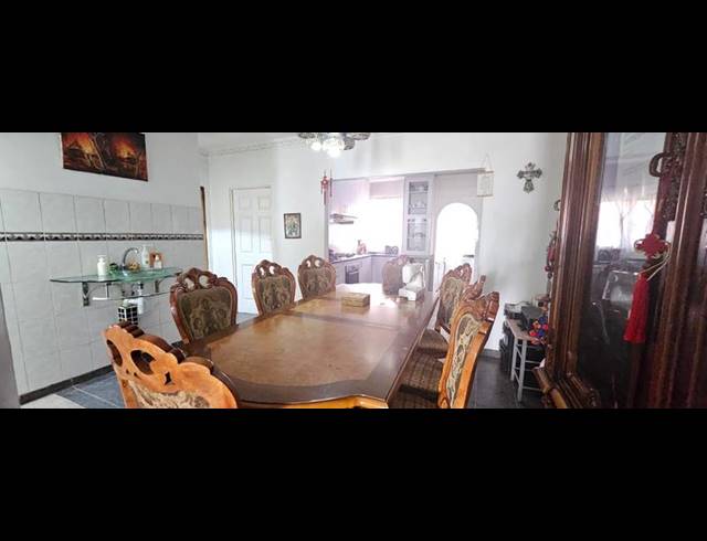 6 BEDROOM HOUSE FOR SALE IN OVERPORT